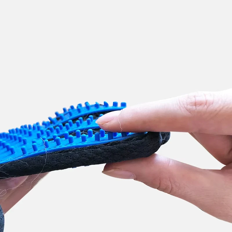 Gant de toilettage pour animau - Pet Hair Remover Brush avis et prix